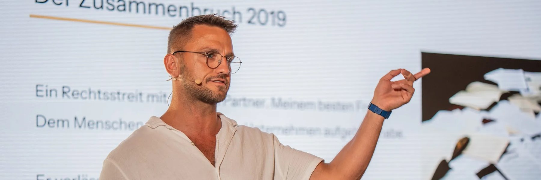 Mitch auf der Bühne: Vision und Strategie